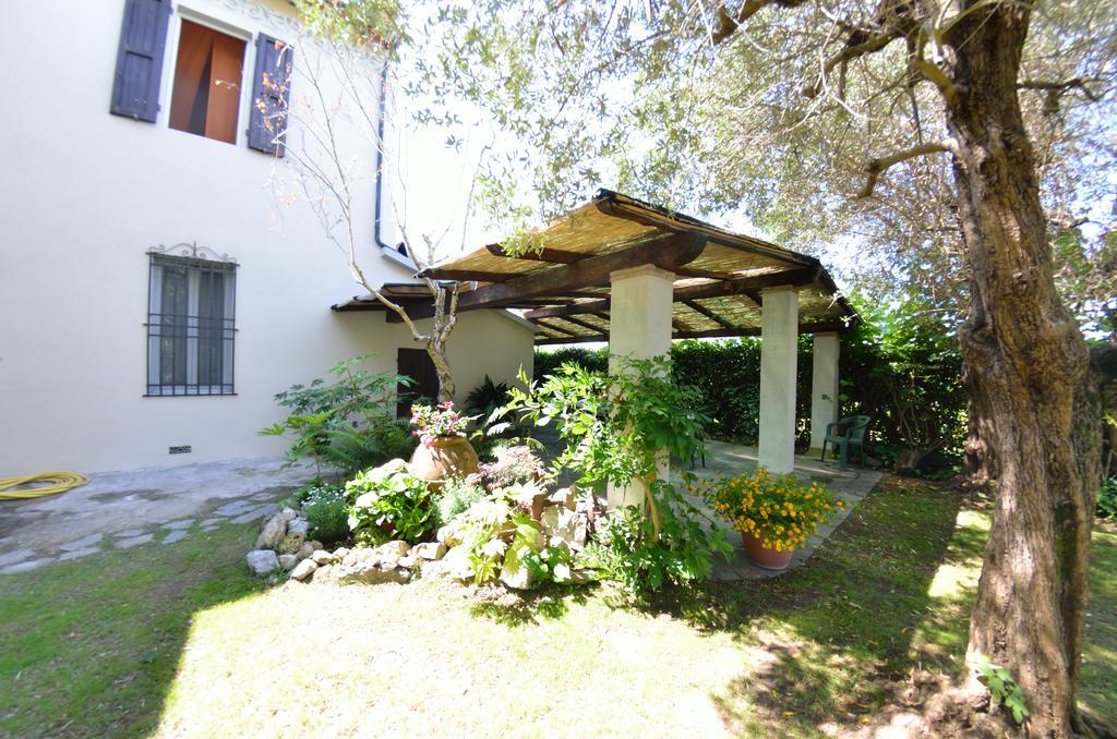 Casa Romana Viareggio Extérieur photo